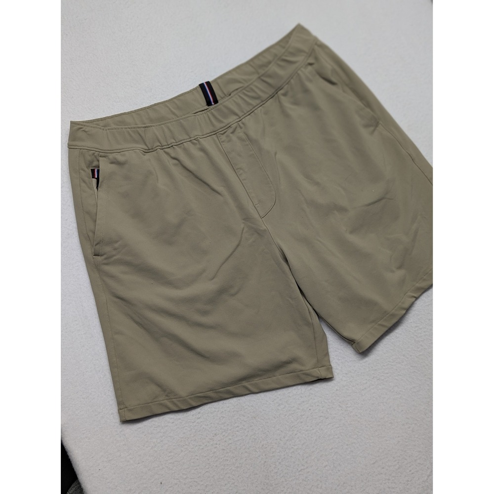 Fourlaps Radius Shorts Mens Khaki Tan Athletic Gym Training Style 1170 Size L